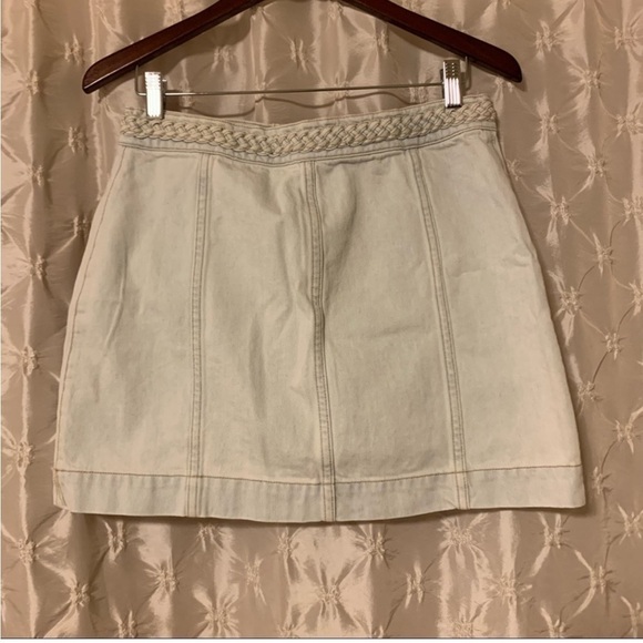 Veronica Beard Aron Braided Button Front Miniskirt Denim Jean Skirt Light Wash - Picture 7 of 14